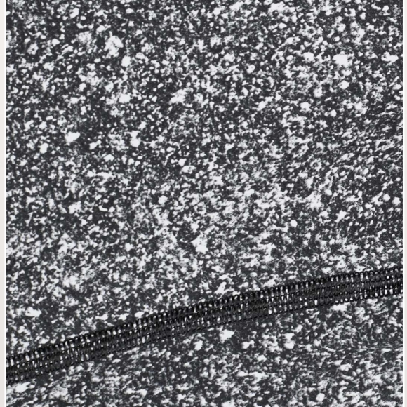 Lululemon In Movement Tight 25" *Everlux Diffuse Starlight Black - Picture 4 of 11